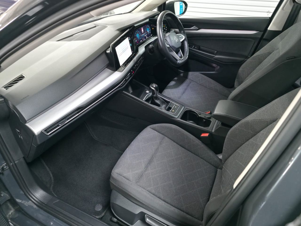 2024 VOLKSWAGEN GOLF 1.5 TSI Life Hatchback 5dr Petrol Manual Euro 6 (s/s) (130 ps) 1 Owner - Se - vehicle photo 11 for sale on PureCar