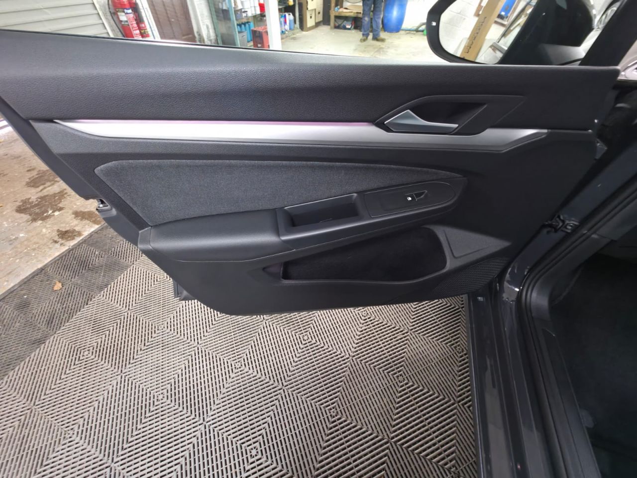 2024 VOLKSWAGEN GOLF 1.5 TSI Life Hatchback 5dr Petrol Manual Euro 6 (s/s) (130 ps) 1 Owner - Se - vehicle photo 13 for sale on PureCar