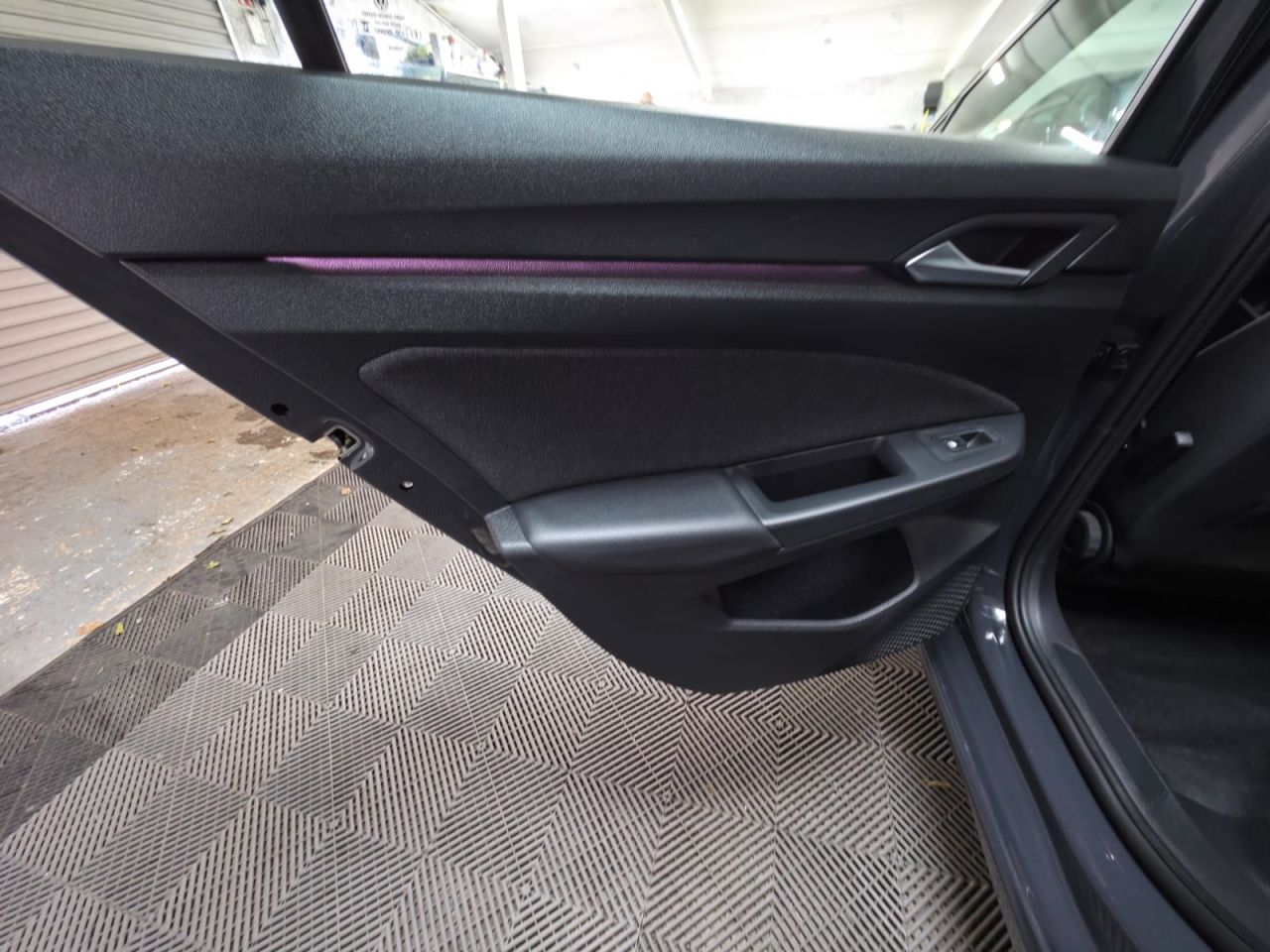 2024 VOLKSWAGEN GOLF 1.5 TSI Life Hatchback 5dr Petrol Manual Euro 6 (s/s) (130 ps) 1 Owner - Se - vehicle photo 15 for sale on PureCar