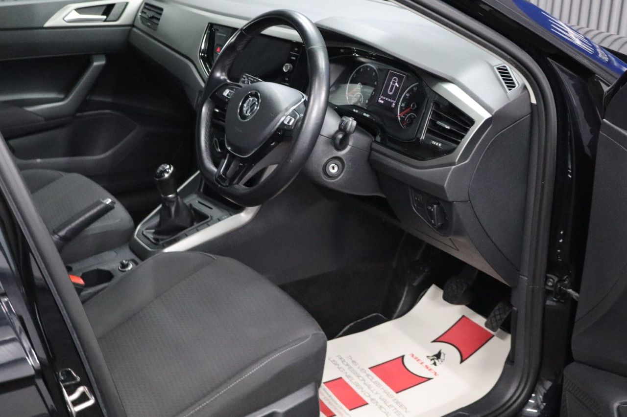 2020 VOLKSWAGEN POLO 1.0 EVO SE Hatchback 5dr Petrol Manual Euro 6 (s/s) (80 ps) LOW INSURANCE G - vehicle photo 21 for sale on PureCar