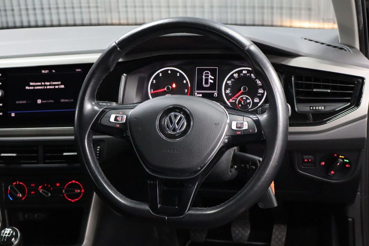 2020 VOLKSWAGEN POLO 1.0 EVO SE Hatchback 5dr Petrol Manual Euro 6 (s/s) (80 ps) LOW INSURANCE G - vehicle photo 43 for sale on PureCar