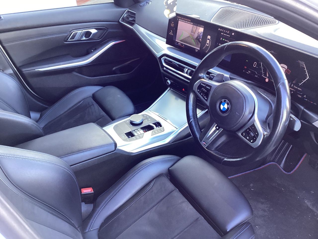 2022 BMW 3 SERIES 2.0 320i M Sport Saloon 4dr Petrol Auto Euro 6 (s/s) (184 ps) M performance - vehicle photo 3 for sale on PureCar