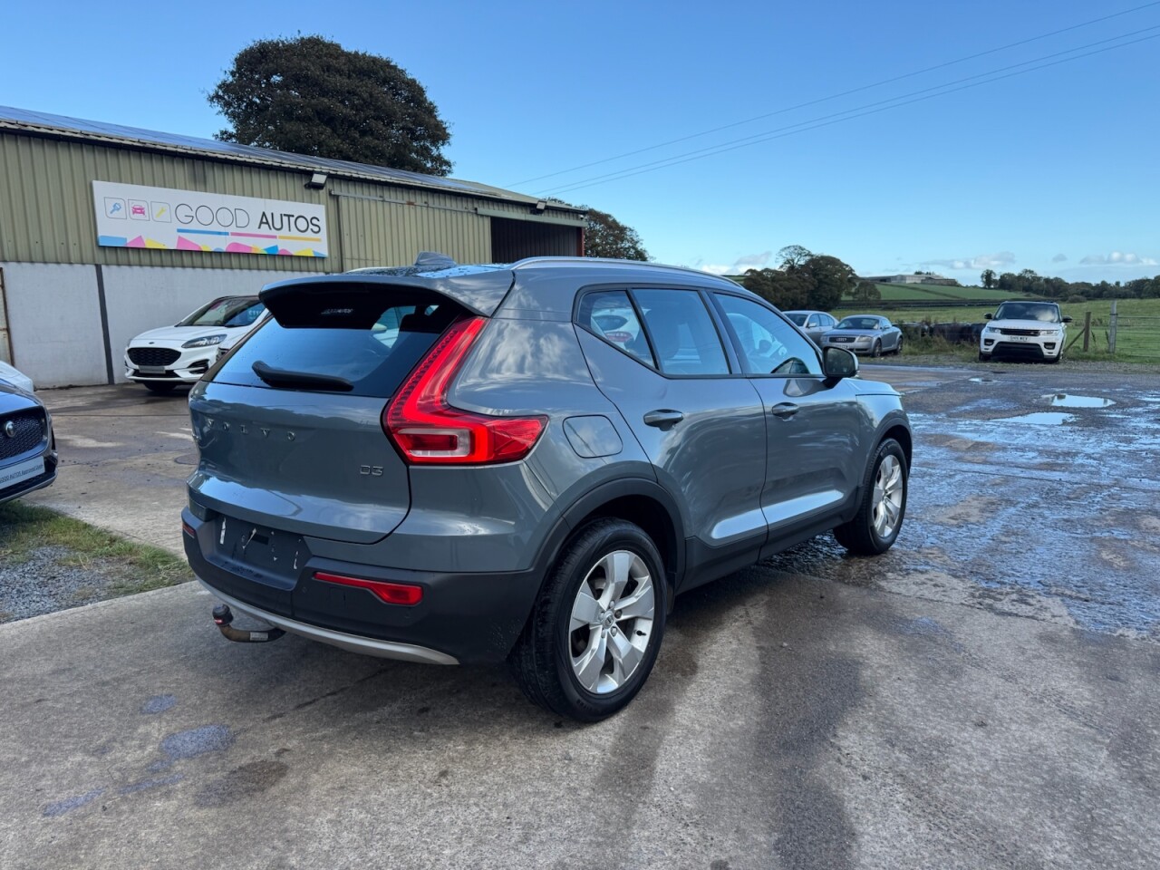 2020 VOLVO XC40 2.0 D3 Momentum SUV 5dr Diesel Auto Euro 6 (s/s) (150 ps) - vehicle photo 10 for sale on PureCar