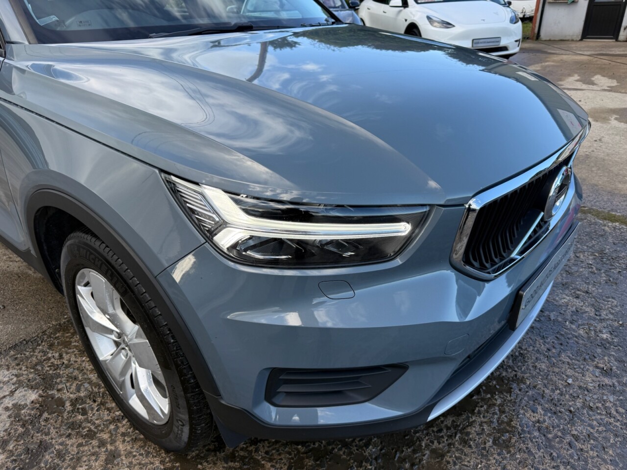2020 VOLVO XC40 2.0 D3 Momentum SUV 5dr Diesel Auto Euro 6 (s/s) (150 ps) - vehicle photo 13 for sale on PureCar