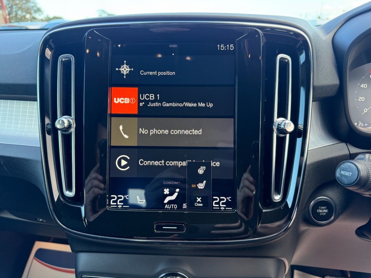 2020 VOLVO XC40 2.0 D3 Momentum SUV 5dr Diesel Auto Euro 6 (s/s) (150 ps) - vehicle photo 20 for sale on PureCar