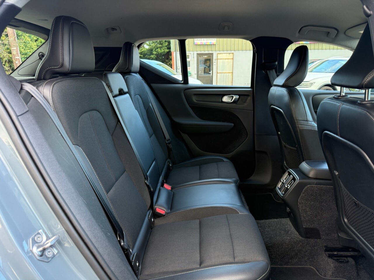 2020 VOLVO XC40 2.0 D3 Momentum SUV 5dr Diesel Auto Euro 6 (s/s) (150 ps) - vehicle photo 23 for sale on PureCar