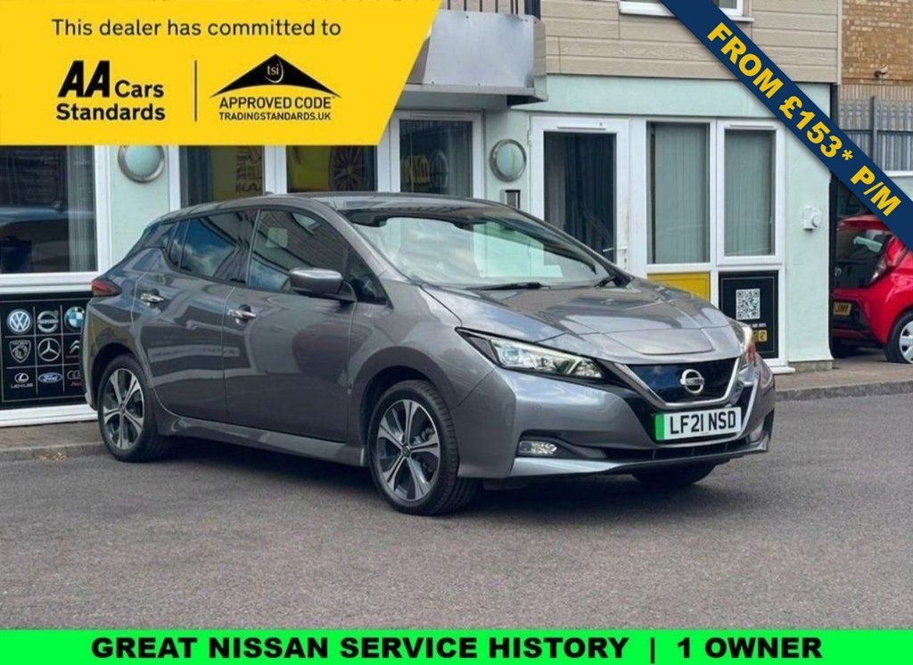 2021 NISSAN LEAF