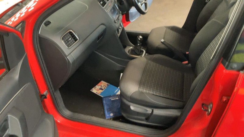 2015 Volkswagen Polo in red — photo 10 of 10