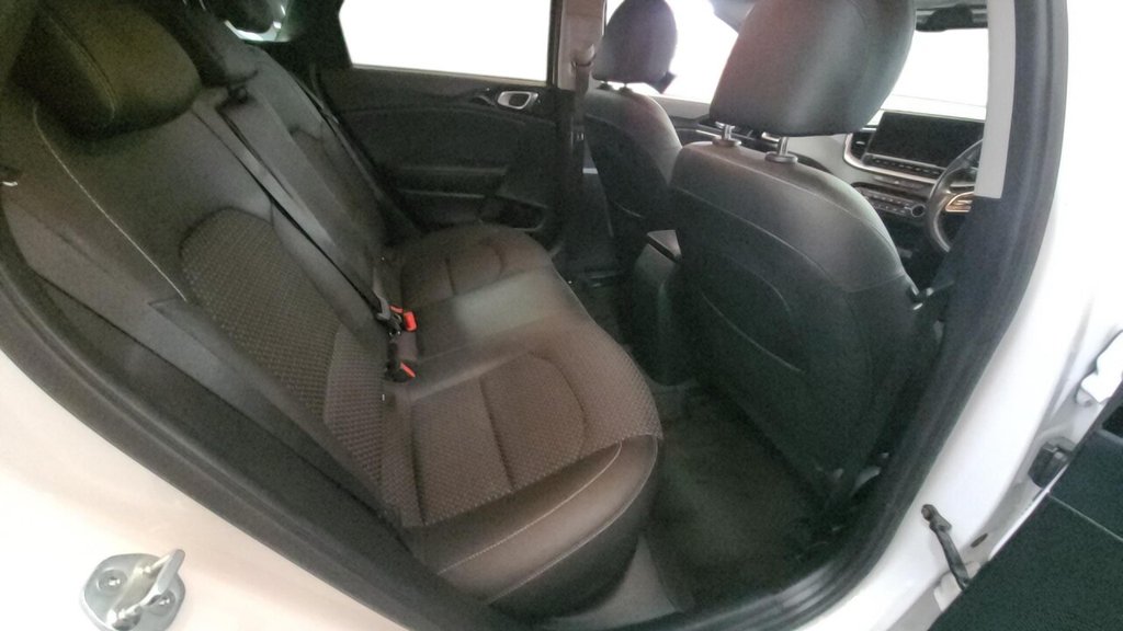 2021 Kia Ceed — image 8