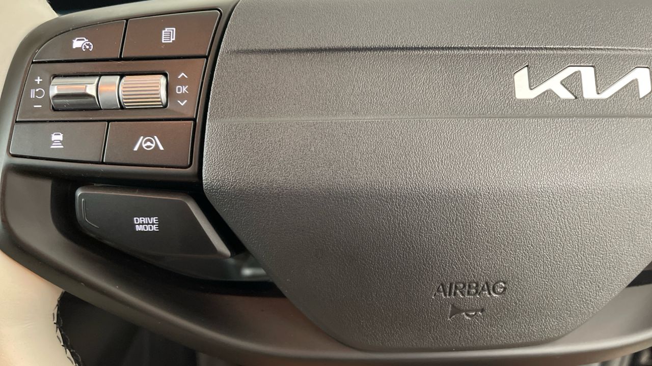 2025 KIA SPORTAGE 1.6 h T-GDi GT-Line SUV 5dr Petrol Hybrid Auto Euro 6 (s/s) (235 bhp) - vehicle photo 19 for sale on PureCar