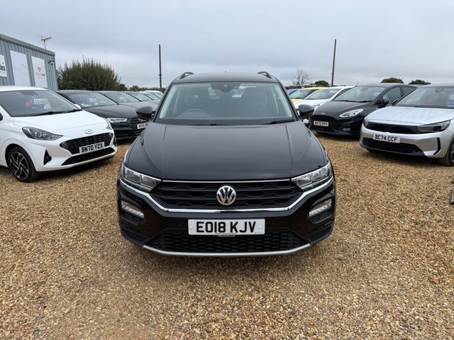 2018 Volkswagen T-Roc — image 2