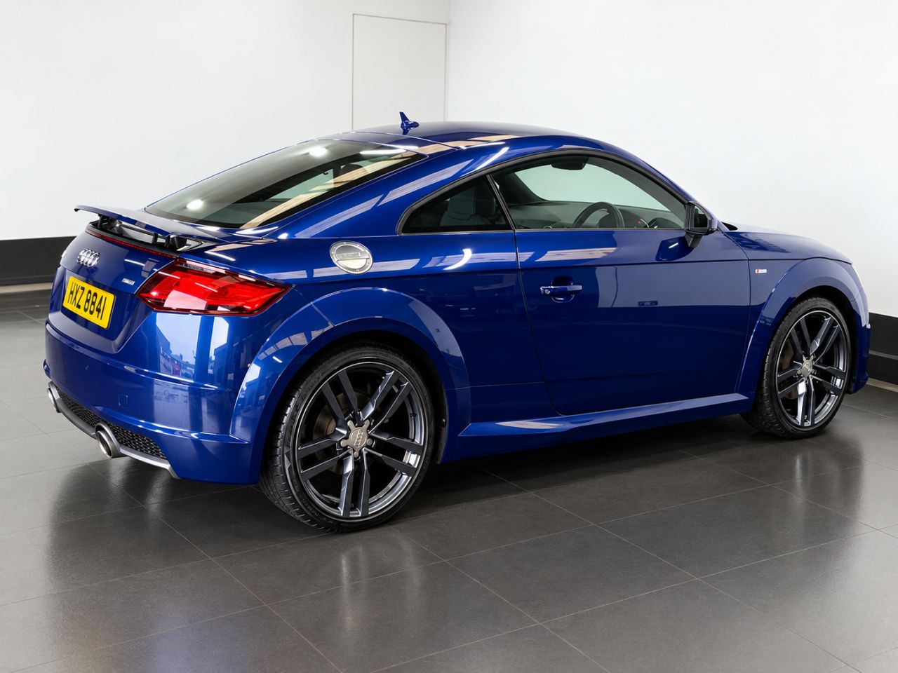 2015 AUDI TT 2.0 TDI ultra S line Coupe 3dr Diesel Manual Euro 6 (s/s) (184 ps) - vehicle photo 9 for sale on PureCar