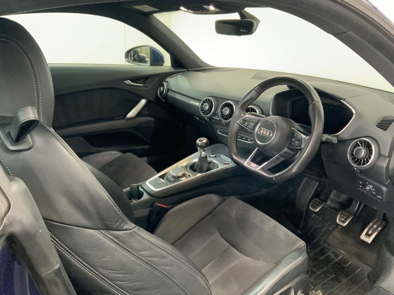 2015 AUDI TT 2.0 TDI ultra S line Coupe 3dr Diesel Manual Euro 6 (s/s) (184 ps) - vehicle photo 11 for sale on PureCar