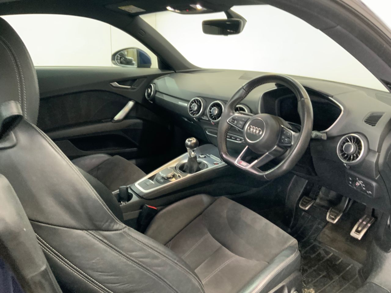 2015 AUDI TT 2.0 TDI ultra S line Coupe 3dr Diesel Manual Euro 6 (s/s) (184 ps) - vehicle photo 12 for sale on PureCar
