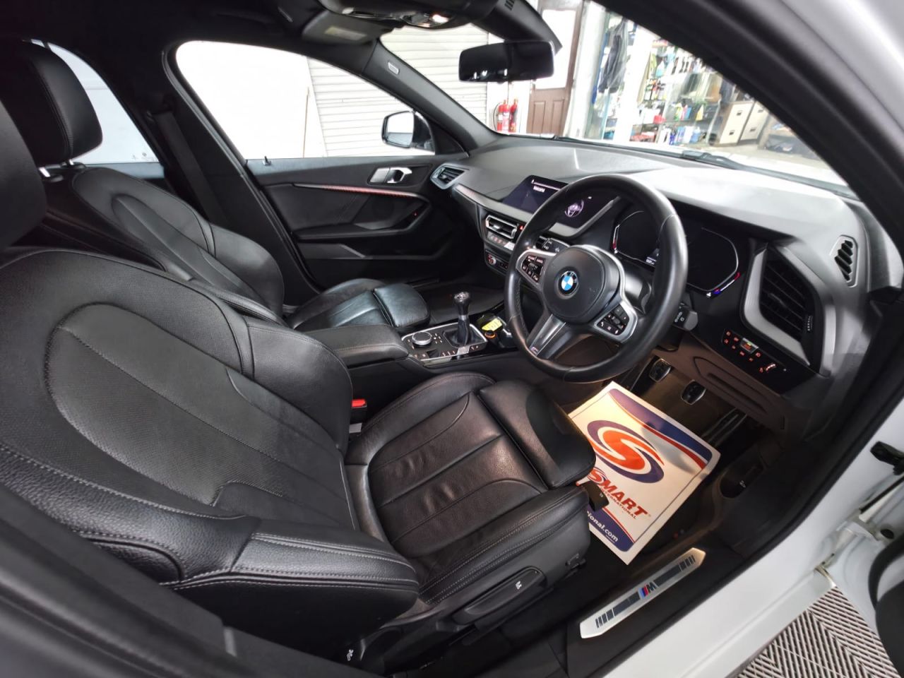 2020 BMW 1 SERIES 1.5 118i M Sport Hatchback 5dr Petrol Manual Euro 6 (s/s) (140 ps) Sports S - vehicle photo 18 for sale on PureCar
