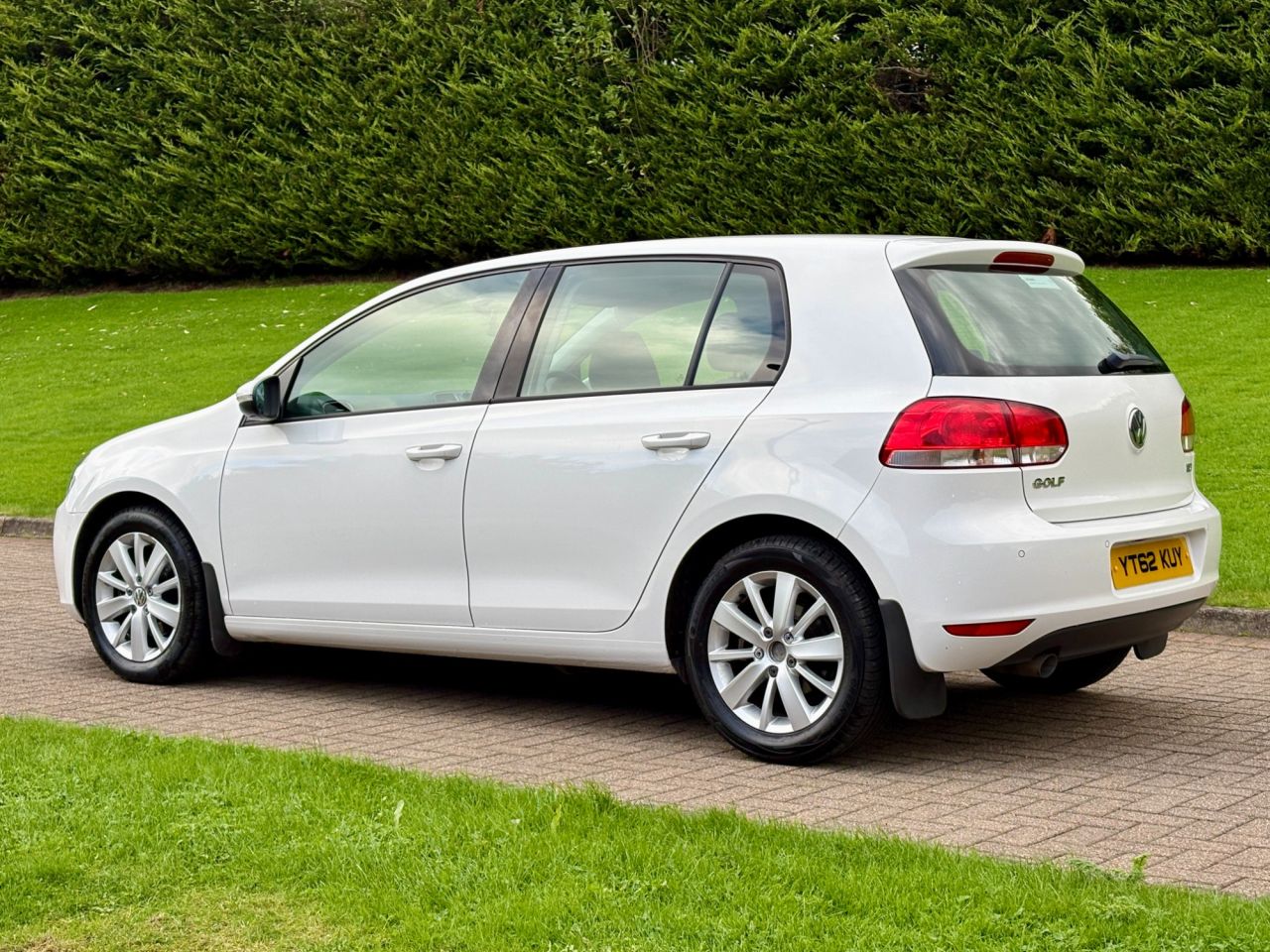 2012 VOLKSWAGEN GOLF 1.6 TDI Match Hatchback 5dr Diesel Manual Euro 5 (105 ps) - vehicle photo 6 for sale on PureCar