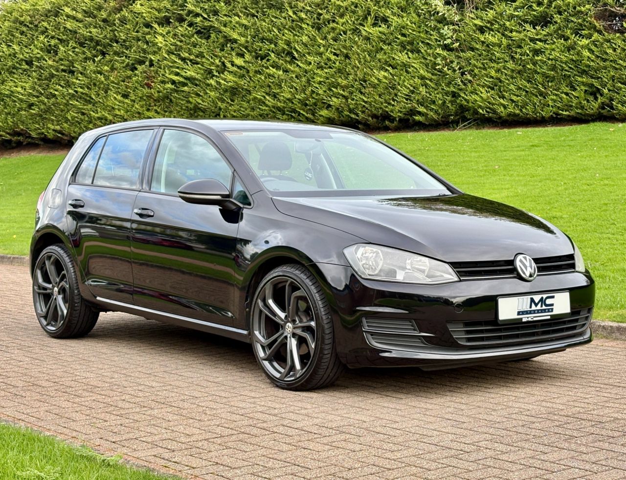 VOLKSWAGEN GOLF 2014