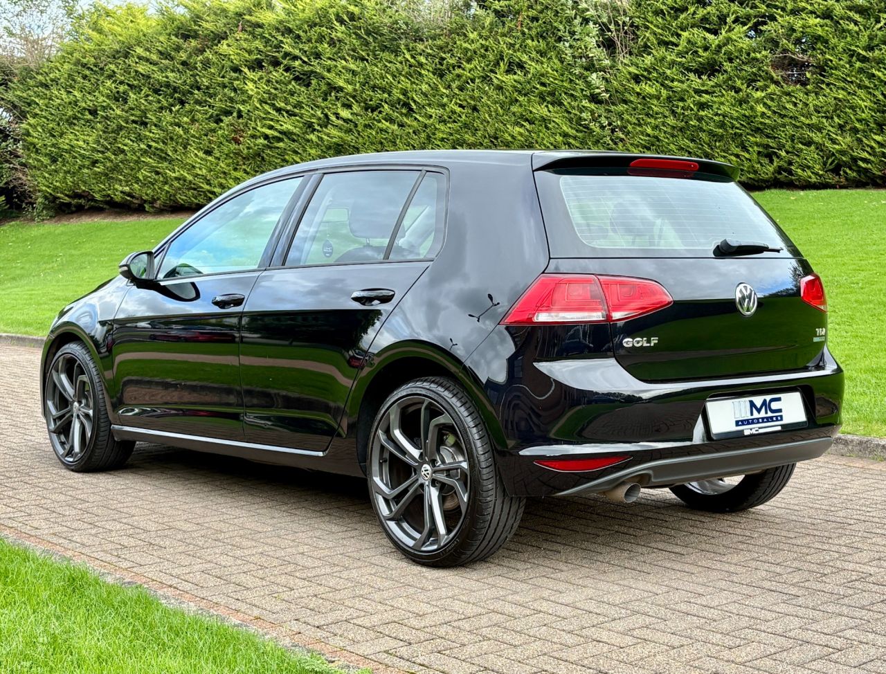 2014 VOLKSWAGEN GOLF 1.6 TDI BlueMotion Tech S Hatchback 5dr Diesel Manual Euro 5 (s/s) (105 ps) - vehicle photo 4 for sale on PureCar