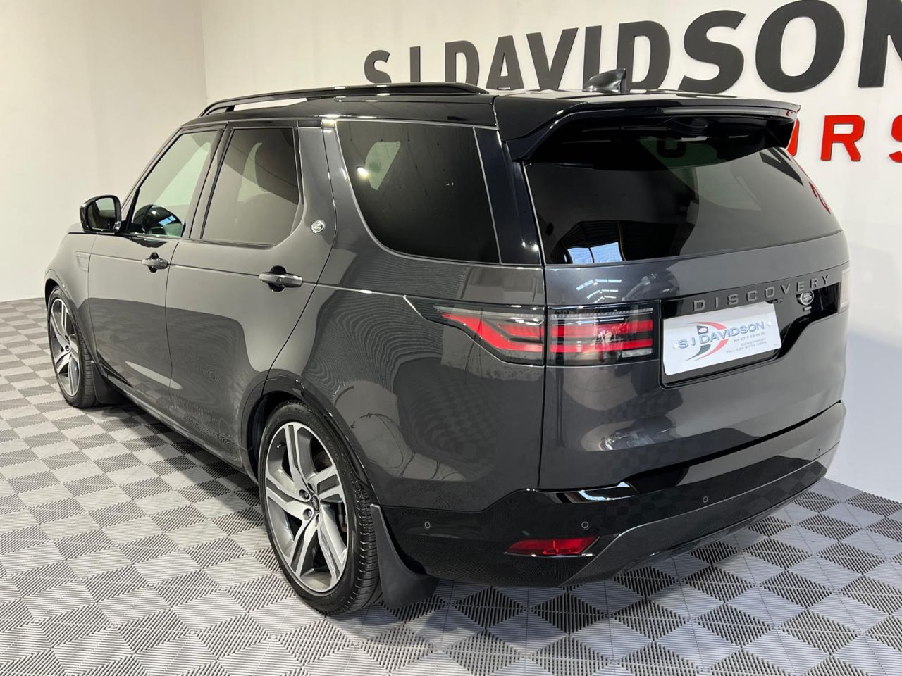2022 LAND ROVER DISCOVERY 3.0 D300 MHEV R-Dynamic SE SUV 5dr Diesel Auto 4WD Euro 6 (s/s) (300 ps) - vehicle photo 9 for sale on PureCar