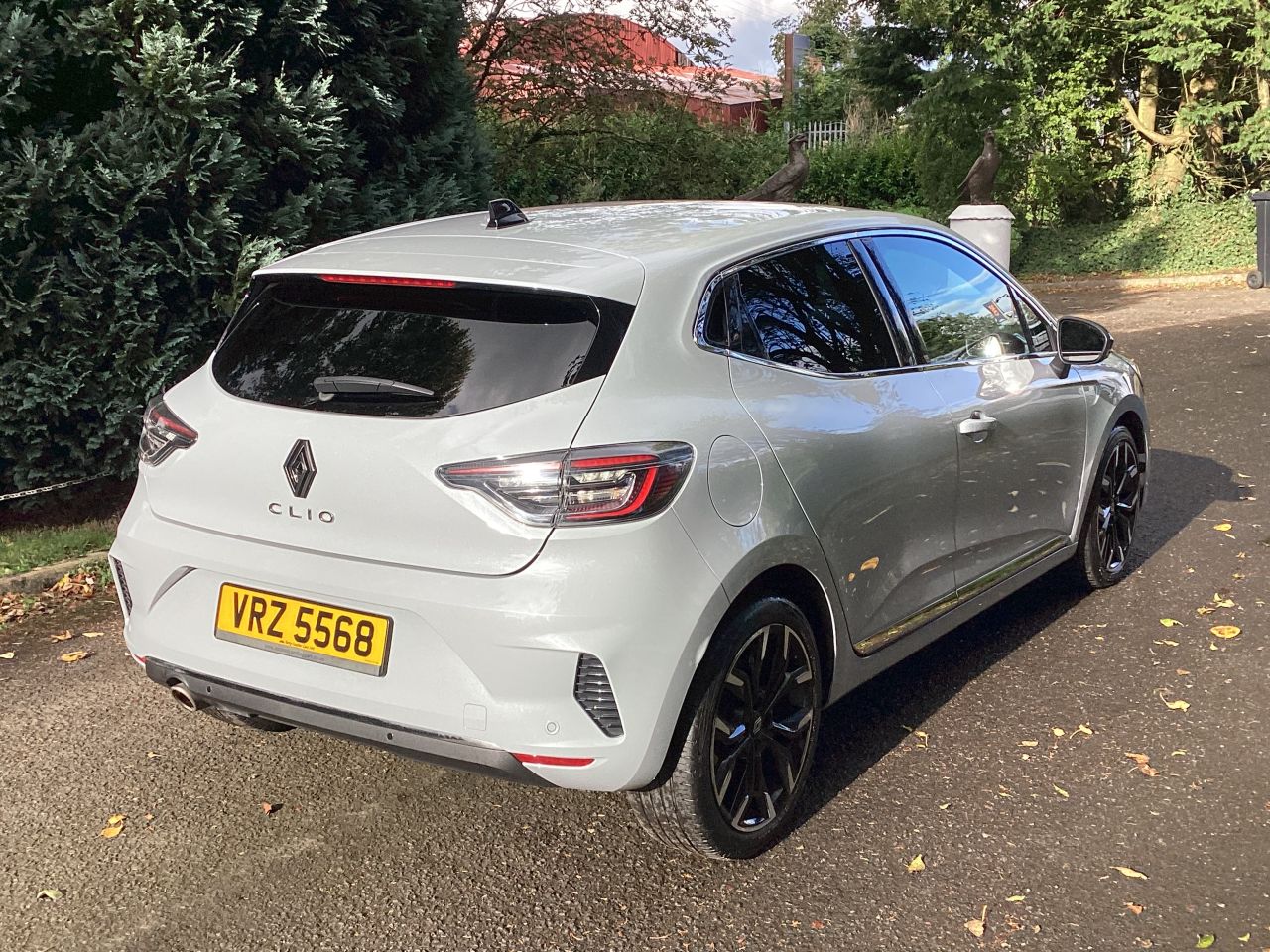 2024 RENAULT CLIO 1.0 TCe techno Hatchback 5dr Petrol Manual Euro 6 (s/s) (90 ps) - vehicle photo 11 for sale on PureCar