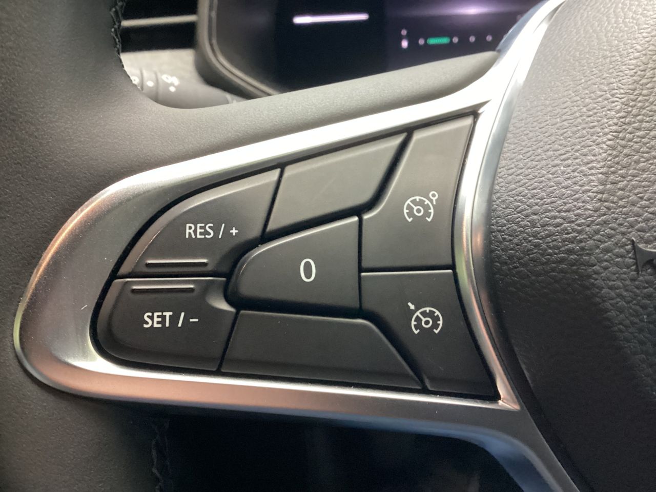 2024 RENAULT CLIO 1.0 TCe techno Hatchback 5dr Petrol Manual Euro 6 (s/s) (90 ps) - vehicle photo 18 for sale on PureCar