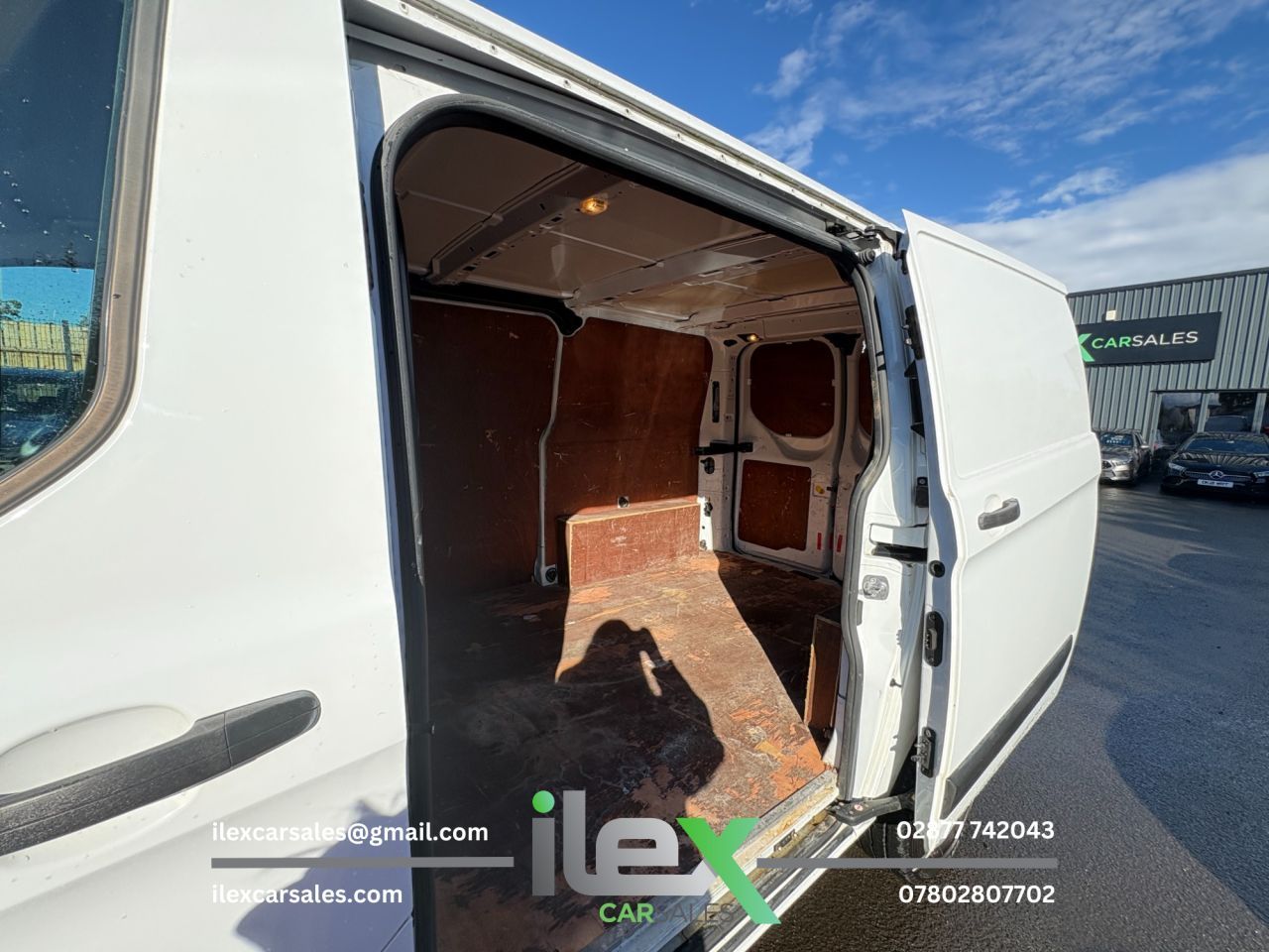 2020 FORD TRANSIT CUSTOM 2.0 280 EcoBlue Leader Panel Van 5dr Diesel Manual L1 H1 Euro 6 (s/s) (105 - vehicle photo 11 for sale on PureCar