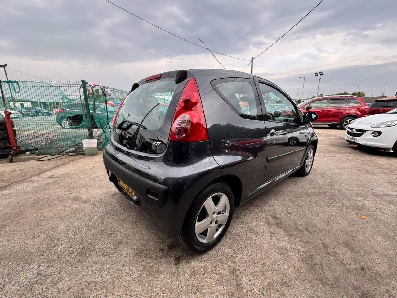 2006 PEUGEOT 1.0 12V Urban Hatchback 3dr Petrol Manual Euro 4 (68 ps) - vehicle photo 5 for sale on PureCar