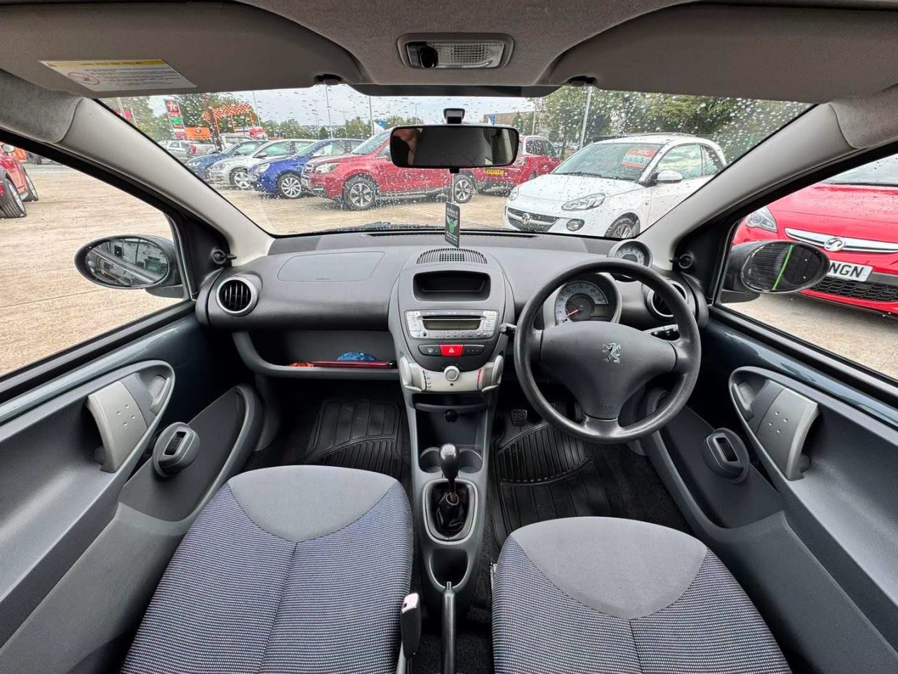 2006 PEUGEOT 1.0 12V Urban Hatchback 3dr Petrol Manual Euro 4 (68 ps) - vehicle photo 15 for sale on PureCar