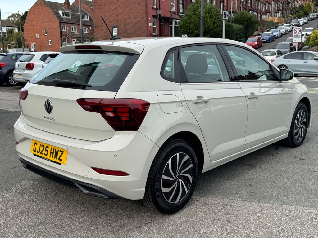 2025 Volkswagen Polo — image 3