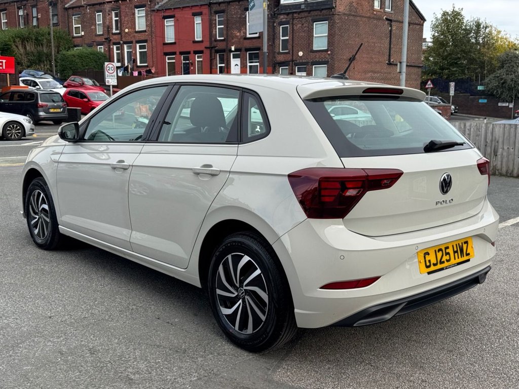 2025 Volkswagen Polo — image 5