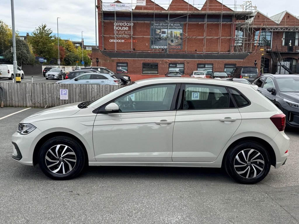 2025 Volkswagen Polo — image 6
