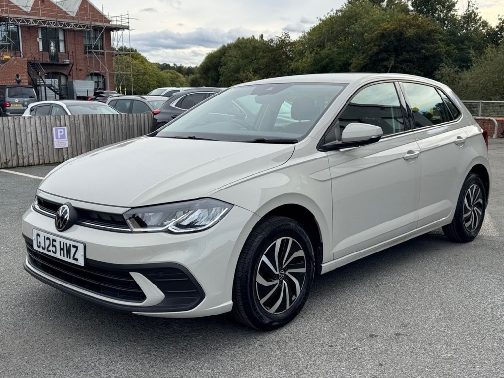 2025 Volkswagen Polo — image 7