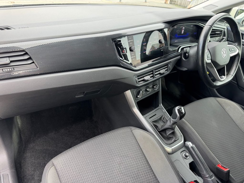 2025 Volkswagen Polo — image 24