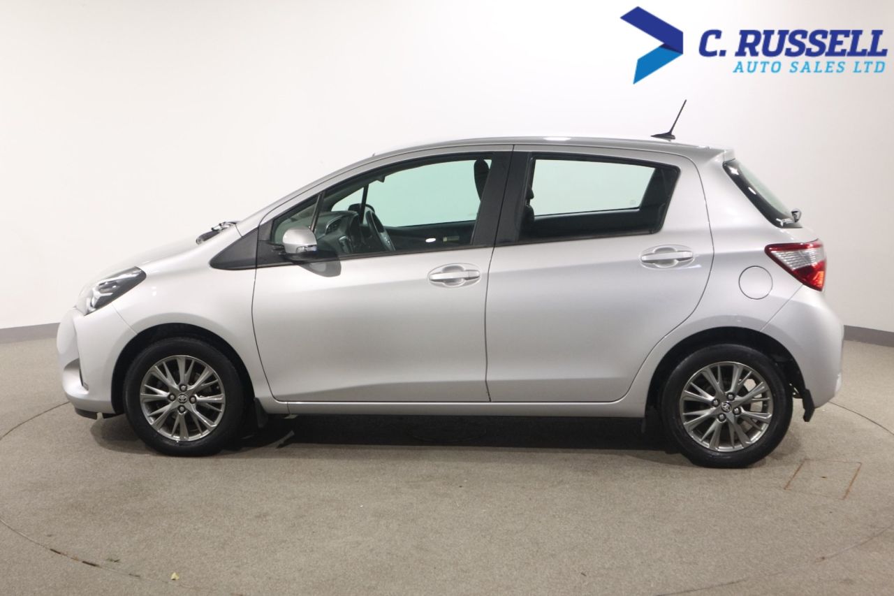 2020 TOYOTA YARIS 1.5 VVT-i Icon Hatchback 5dr Petrol Manual Euro 6 (111 ps) - vehicle photo 8 for sale on PureCar