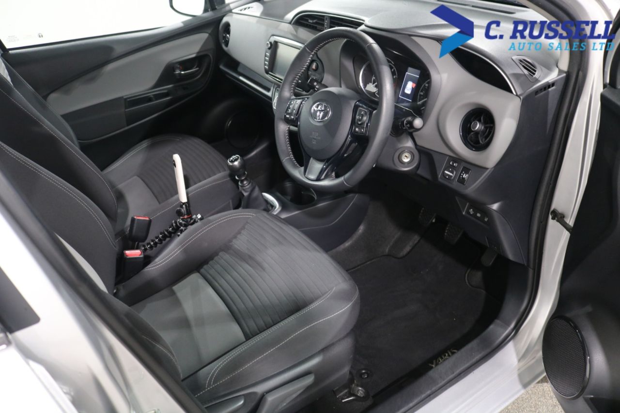 2020 TOYOTA YARIS 1.5 VVT-i Icon Hatchback 5dr Petrol Manual Euro 6 (111 ps) - vehicle photo 10 for sale on PureCar