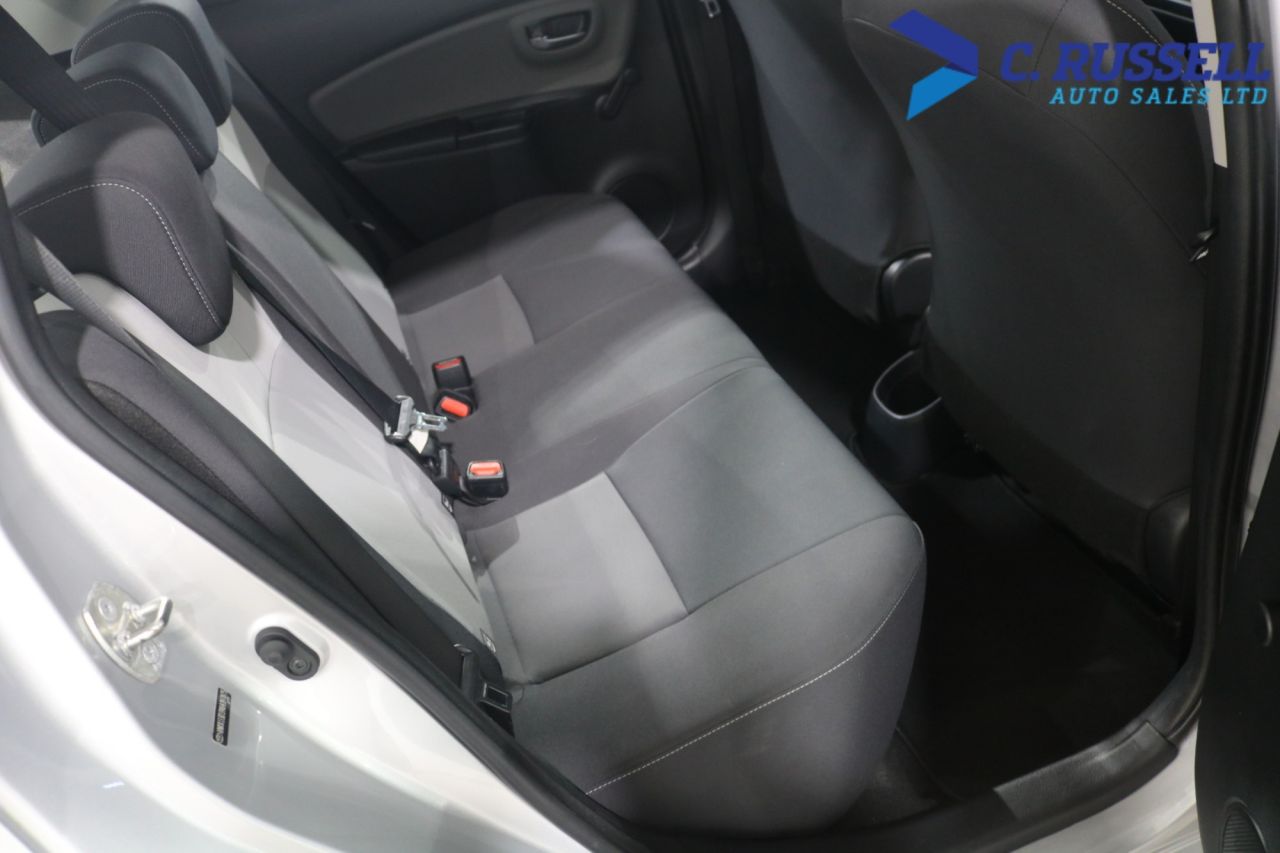 2020 TOYOTA YARIS 1.5 VVT-i Icon Hatchback 5dr Petrol Manual Euro 6 (111 ps) - vehicle photo 11 for sale on PureCar