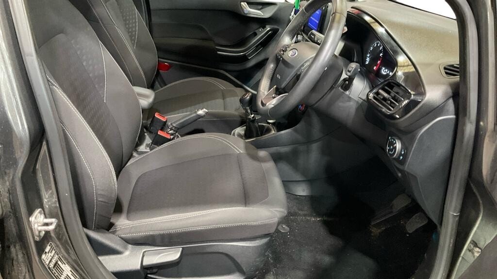 2020 Ford Fiesta — image 7