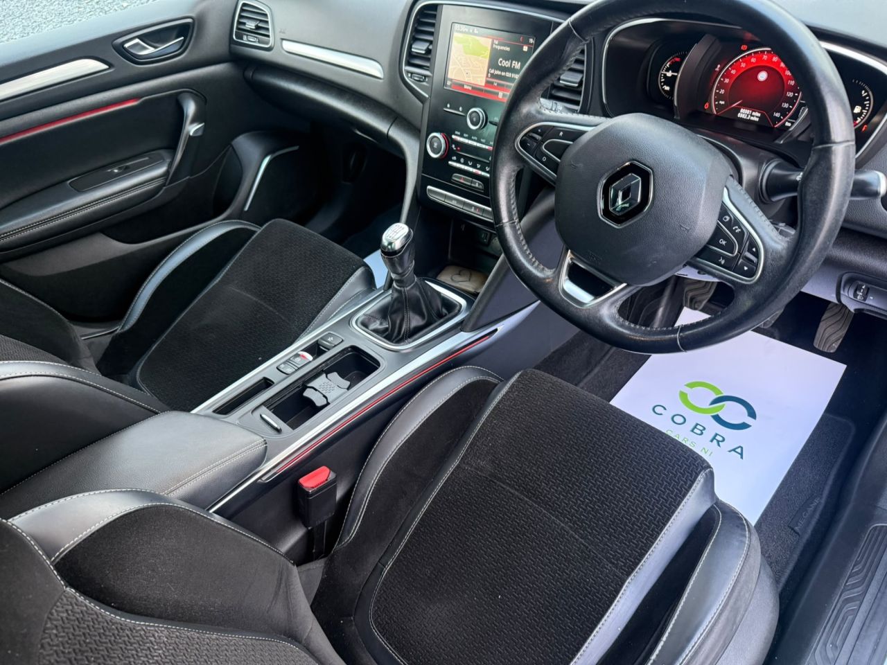 2017 RENAULT MEGANE 1.5 dCi Dynamique Nav Hatchback 5dr Diesel Manual Euro 6 (s/s) (110 ps) - vehicle photo 21 for sale on PureCar