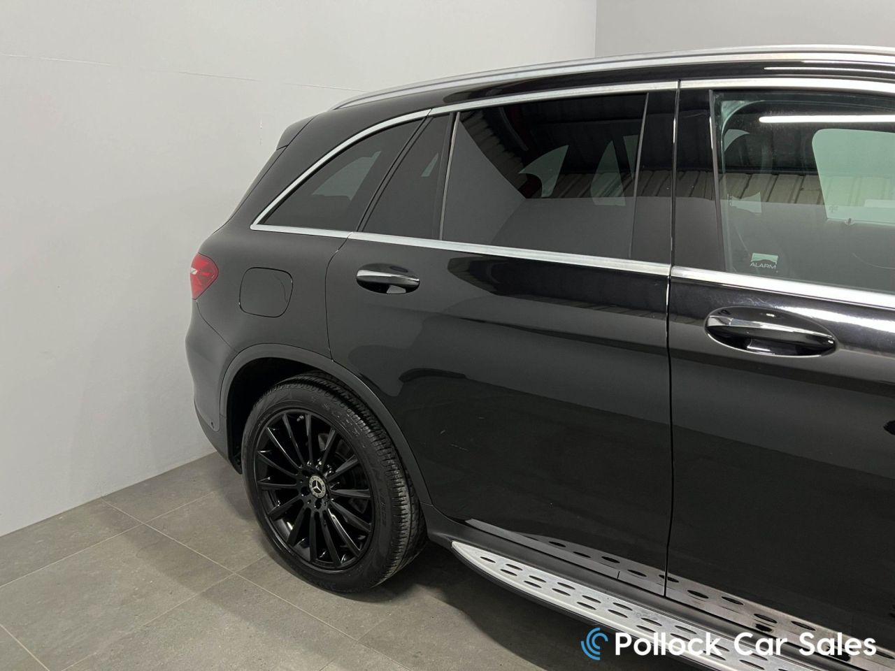 2018 MERCEDES GLC GLC220d AMG Line Premium Plus 4MATIC 170BHP Premium Plus AMG Line 4Matic - vehicle photo 10 for sale on PureCar