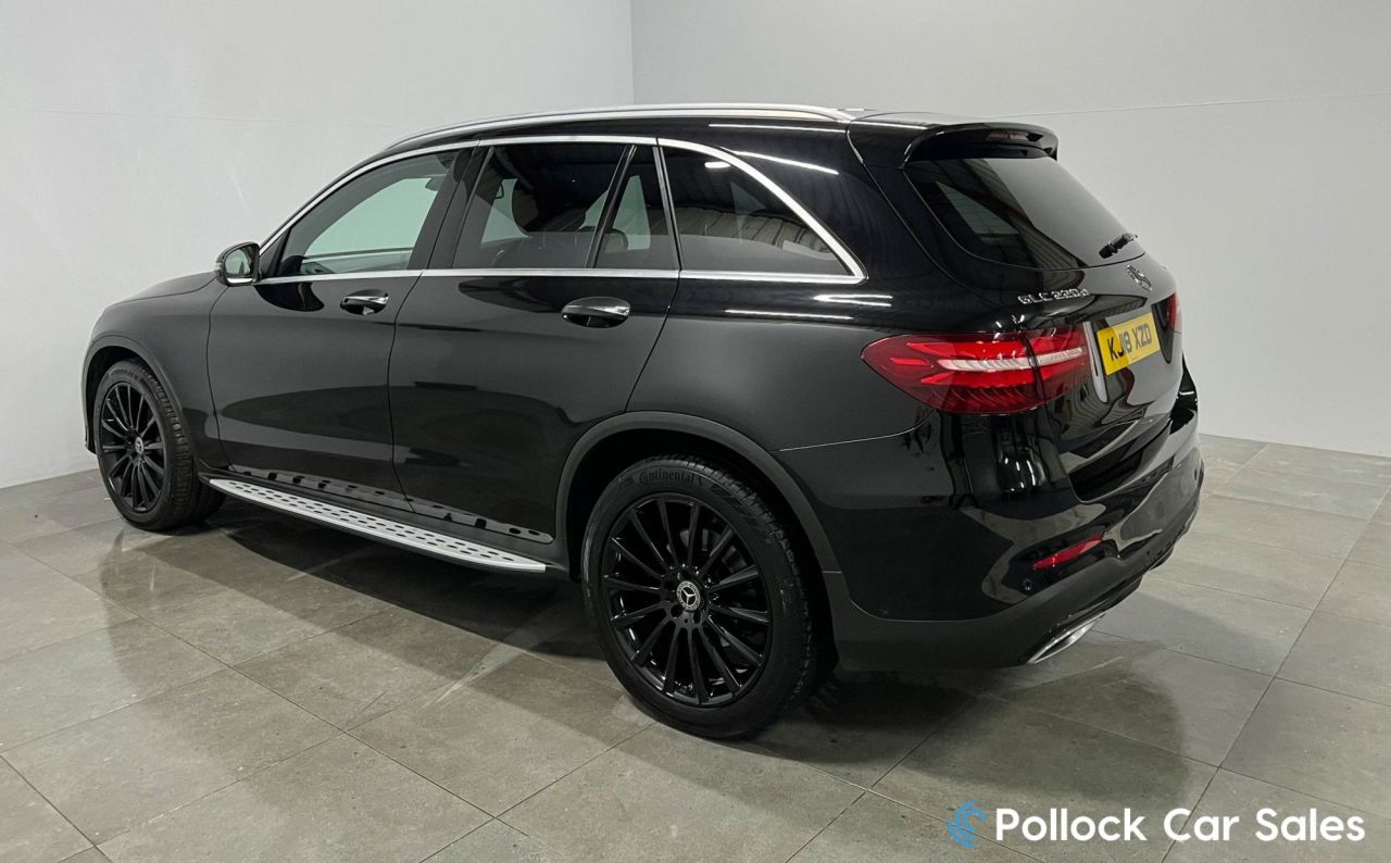 2018 MERCEDES GLC GLC220d AMG Line Premium Plus 4MATIC 170BHP Premium Plus AMG Line 4Matic - vehicle photo 17 for sale on PureCar