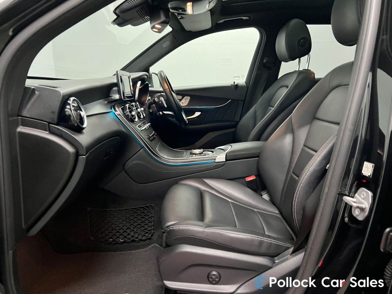 2018 MERCEDES GLC GLC220d AMG Line Premium Plus 4MATIC 170BHP Premium Plus AMG Line 4Matic - vehicle photo 32 for sale on PureCar