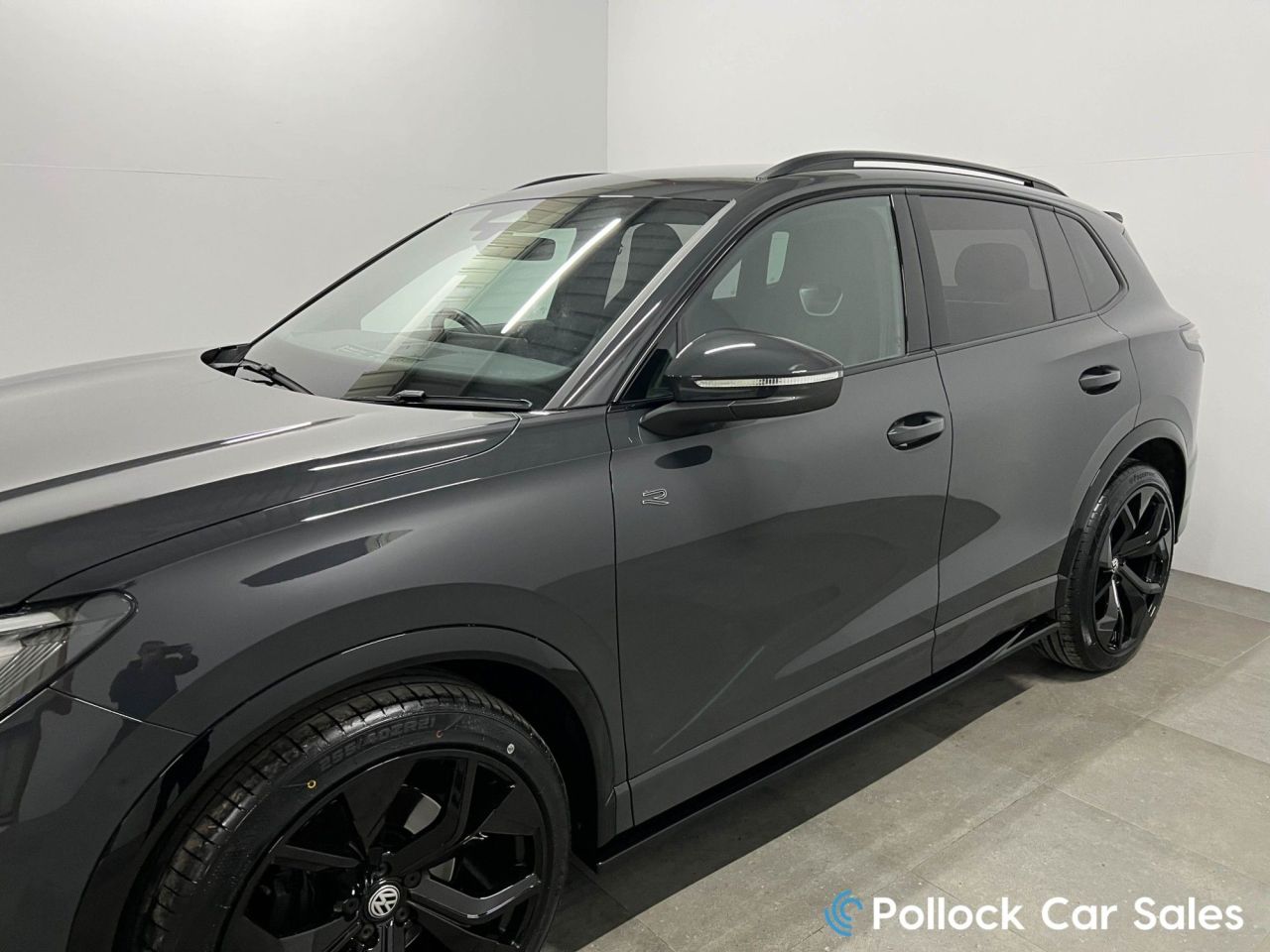 2024 VOLKSWAGEN TIGUAN 2.0 TDI R-Line SUV 5dr Diesel DSG Euro 6 (s/s) (150 ps) 21",Aero Kit,Black - vehicle photo 14 for sale on PureCar