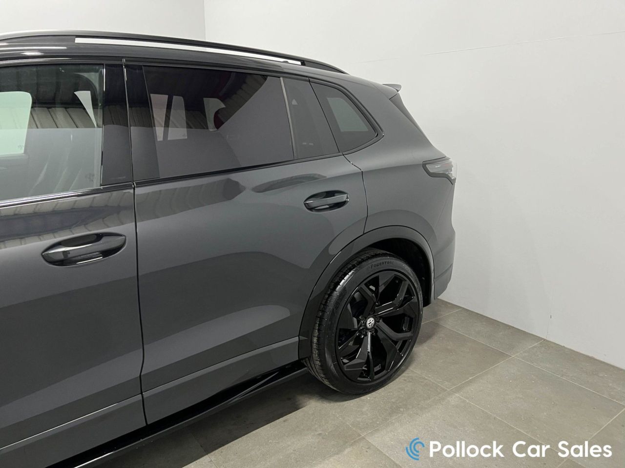2024 VOLKSWAGEN TIGUAN 2.0 TDI R-Line SUV 5dr Diesel DSG Euro 6 (s/s) (150 ps) 21",Aero Kit,Black - vehicle photo 15 for sale on PureCar