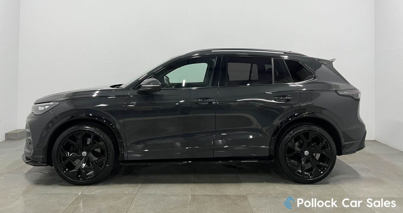 2024 VOLKSWAGEN TIGUAN 2.0 TDI R-Line SUV 5dr Diesel DSG Euro 6 (s/s) (150 ps) 21",Aero Kit,Black - vehicle photo 3 for sale on PureCar