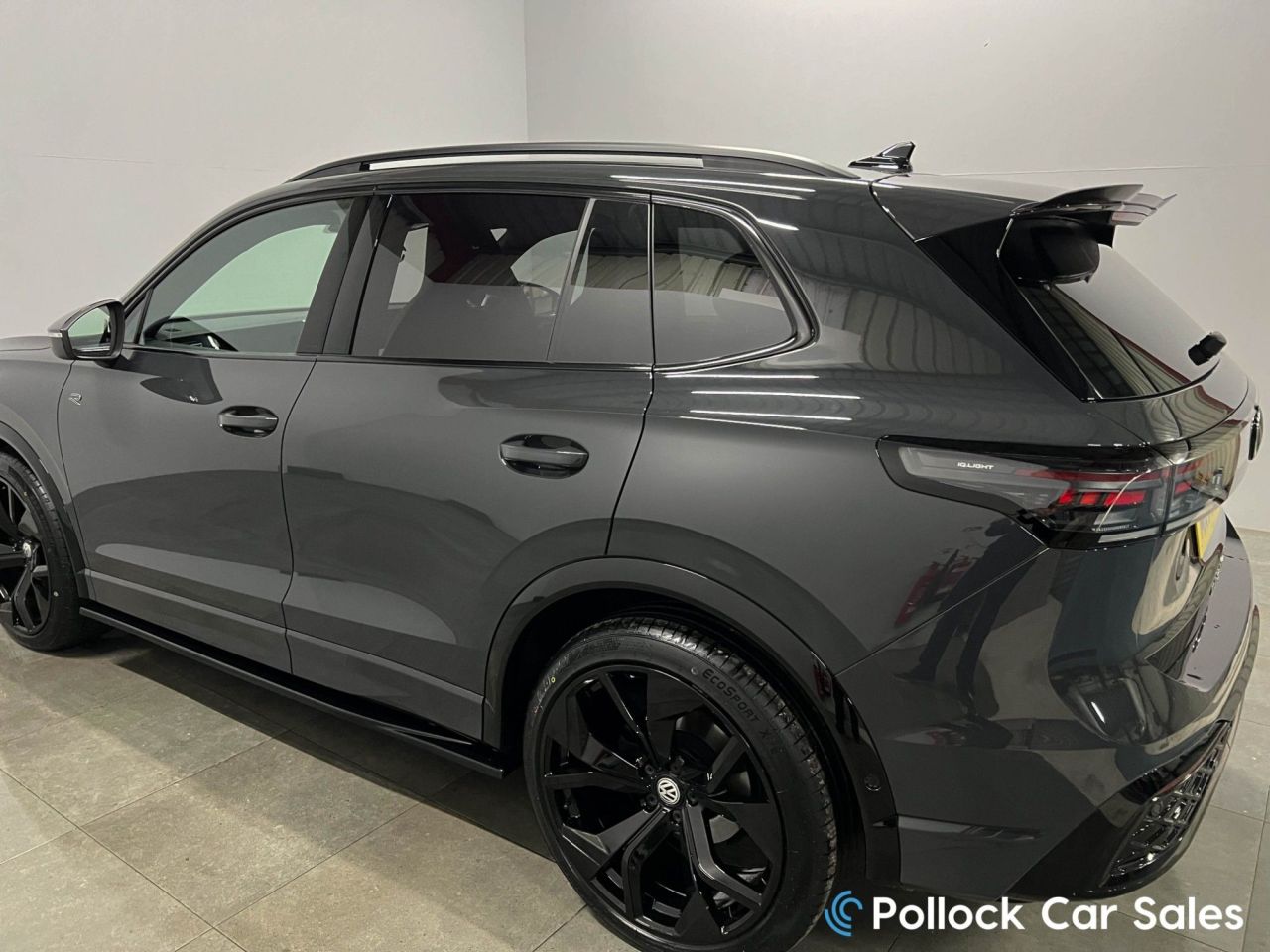 2024 VOLKSWAGEN TIGUAN 2.0 TDI R-Line SUV 5dr Diesel DSG Euro 6 (s/s) (150 ps) 21",Aero Kit,Black - vehicle photo 23 for sale on PureCar
