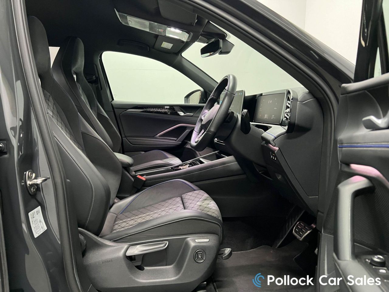2024 VOLKSWAGEN TIGUAN 2.0 TDI R-Line SUV 5dr Diesel DSG Euro 6 (s/s) (150 ps) 21",Aero Kit,Black - vehicle photo 30 for sale on PureCar