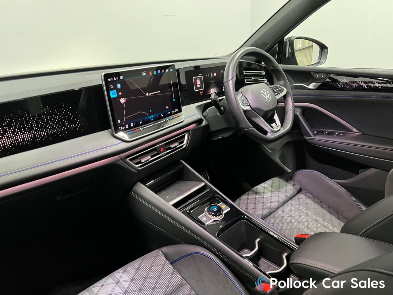 2024 VOLKSWAGEN TIGUAN 2.0 TDI R-Line SUV 5dr Diesel DSG Euro 6 (s/s) (150 ps) 21",Aero Kit,Black - vehicle photo 47 for sale on PureCar