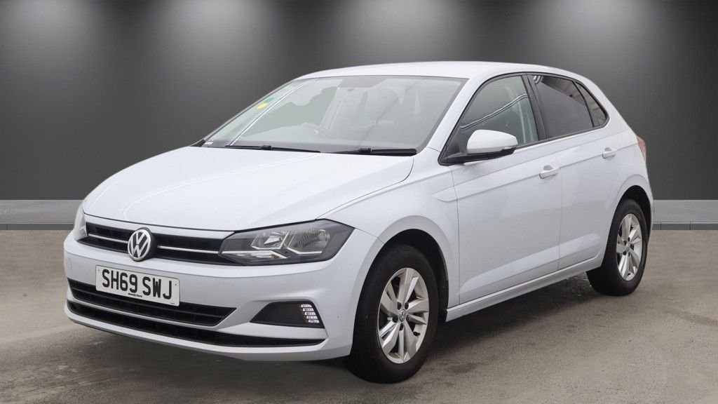 2019 Volkswagen Polo — image 2