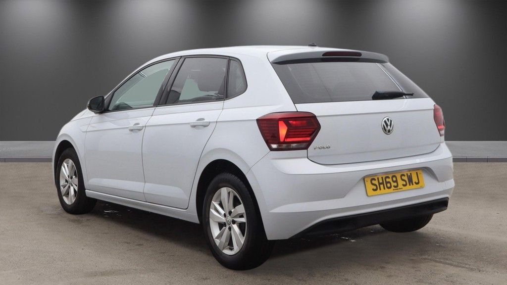 2019 Volkswagen Polo — image 3