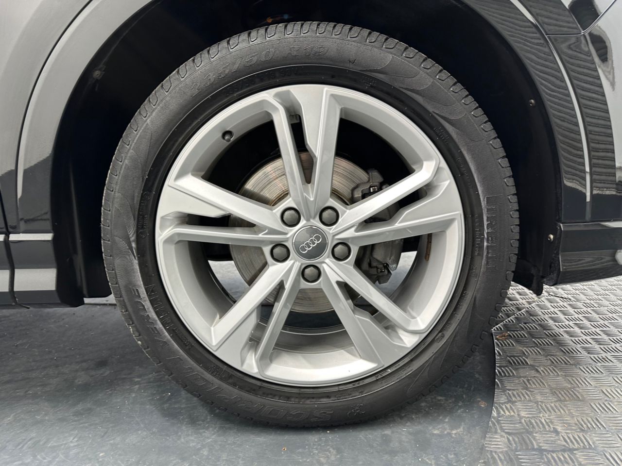 2019 AUDI Q3 S Line - vehicle photo 9 for sale on PureCar
